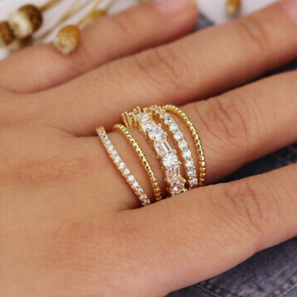 NEW Luxury 18k Yellow Gold Plated Ring - Picture 4 of 4